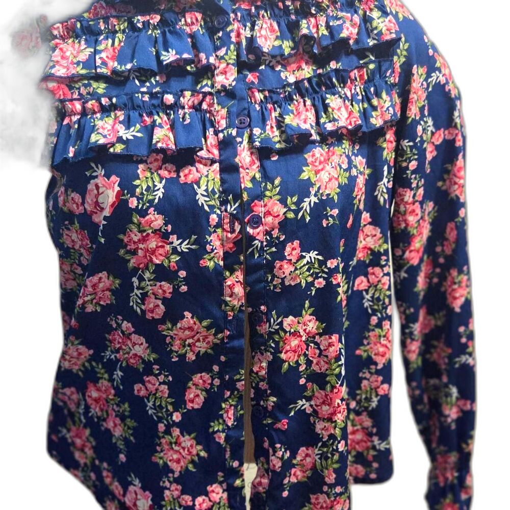Ruffled chest, blue floral button up blouse